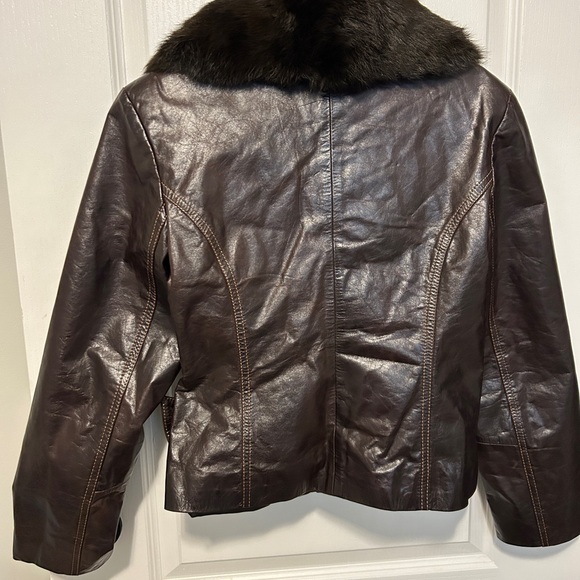 Brown genuine leather jacket for women short - Picture 9 of 11